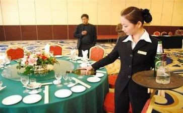 餐饮半年度总结报告6篇