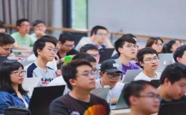 大学毕业生自我鉴定900字7篇