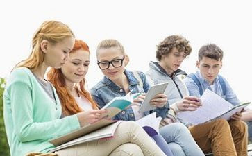 自我鉴定大学200字8篇
