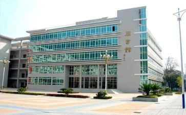 自我鉴定大专毕业800字8篇