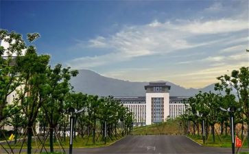 大专毕业写自我鉴定参考6篇