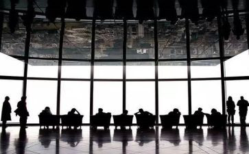 人生的高与低作文推荐7篇