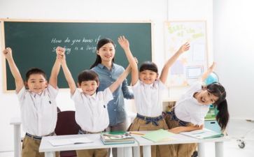 教师自我鉴定推荐8篇