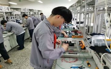 技校班主任工作总结范文6篇