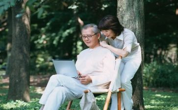 关爱老人作文7篇