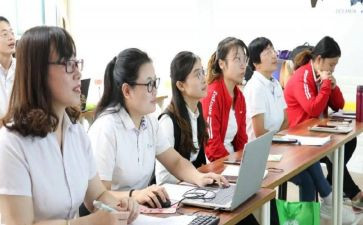 二年级年度述职报告7篇