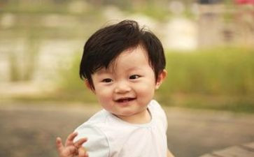 给小孩迁户口申请书模板8篇