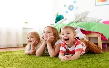 小朋友们的作文6篇