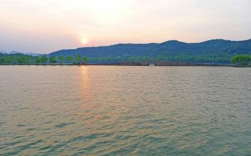 唱西湖的作文最新7篇