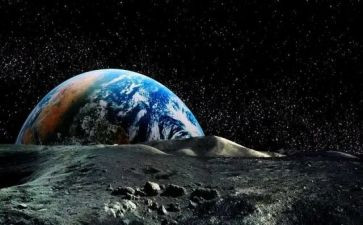 月球上的人作文通用5篇