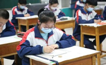 李在校园的作文5篇